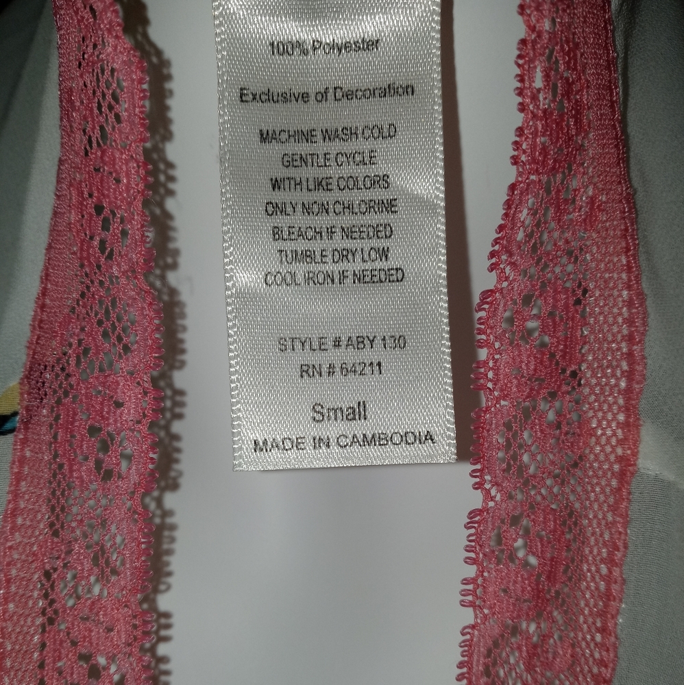 NWOT In Bloom Nature Robe with tie - Picture 9 of 9